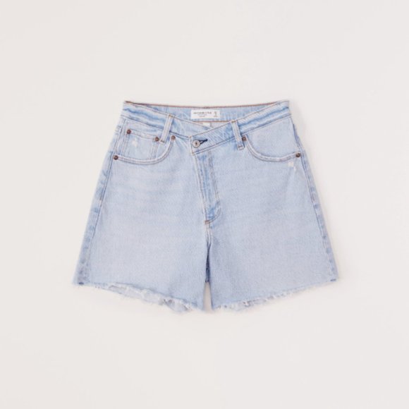 Abercrombie & Fitch Shorts Abercrombie Curve Love High Rise Crossover Dad Shorts In Light